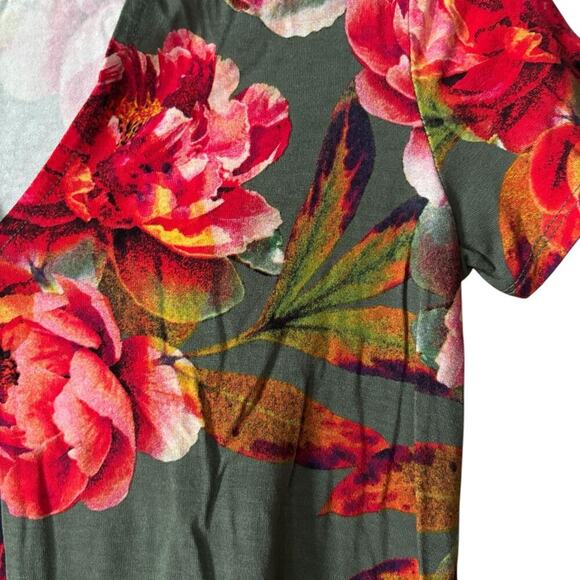 ANA Gray Floral Print V-Neck Bold Red Pink Flowers Stretchy Fabric Summer Style - Picture 3 of 5